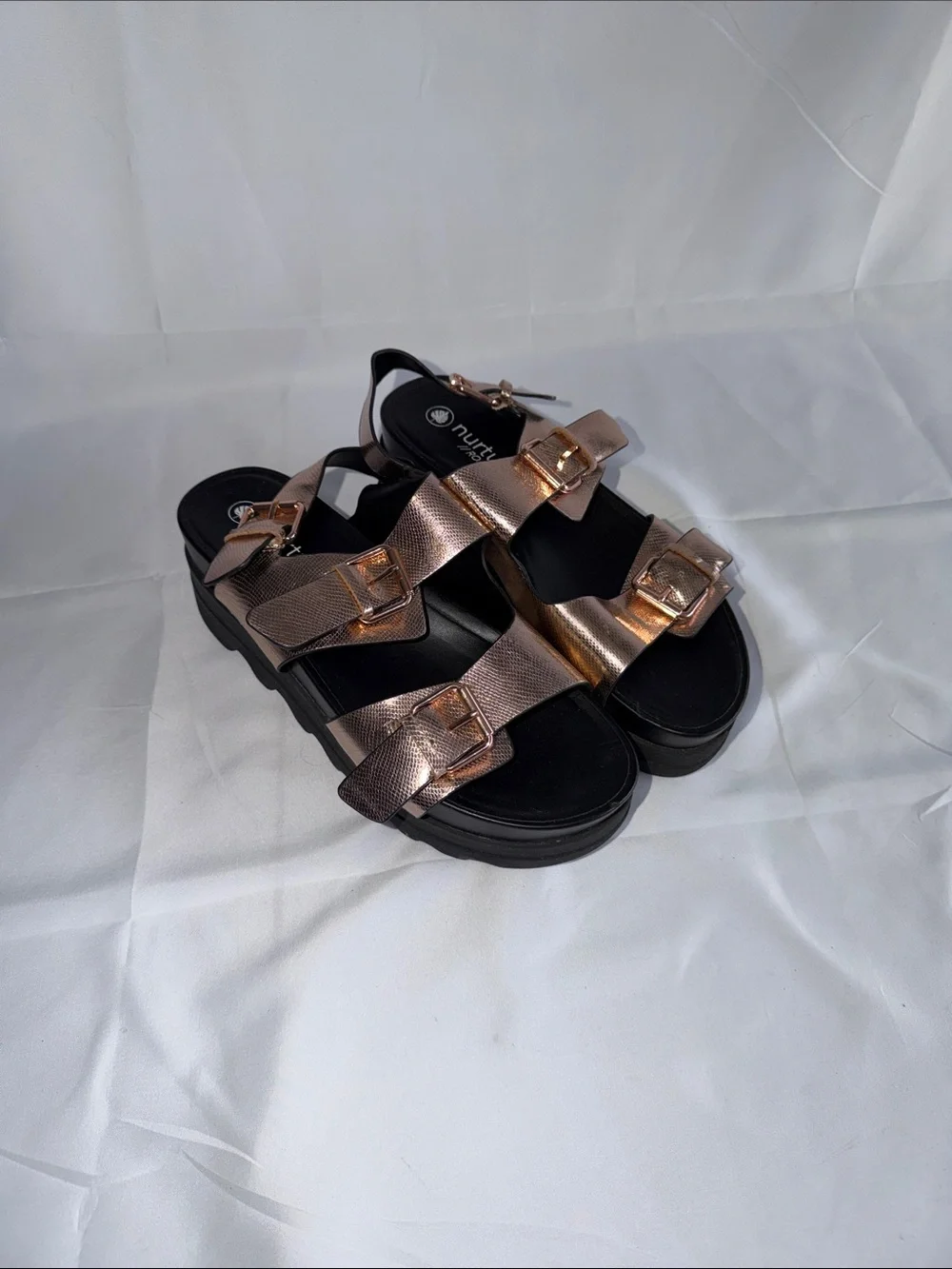Nurture Roam Hawley Metallic Rose Gold Multi Buckle Platform Sandals 10 Like New